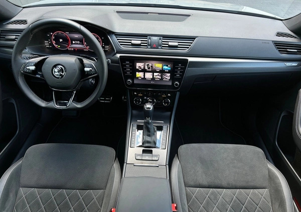 Skoda Superb cena 182850 przebieg: 13589, rok produkcji 2023 z Wolbórz małe 704